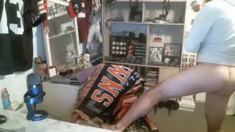 stickey online show from November 2025 12:57:02 AM