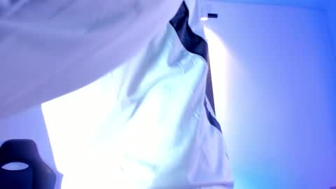 Stiven  brendan online show from October 2025 05:37:01 AM