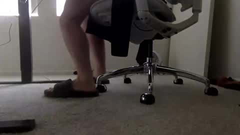 Snapshot of stilettodoll chatting on June 2026 04:33:01 PM StilettoDoll online show from June 2026 04:33:01 PM