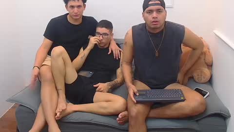 friends online show from December 2024 12:40:02 PM