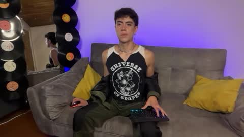 Stolas online show from February 2026 12:27:02 AM