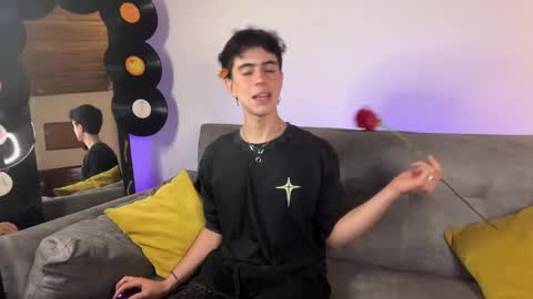 Stolas online show from February 2026 12:45:02 AM