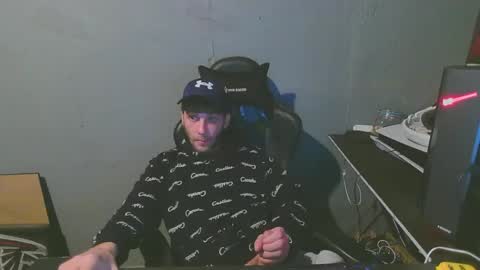 stonedpanda77 online show from December 2024 05:12:02 AM