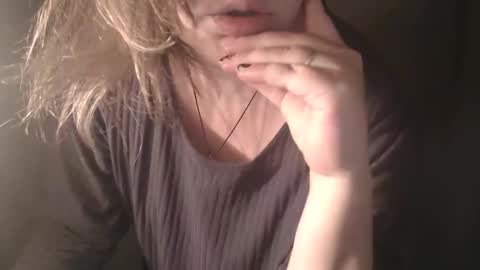 stonenipple online show from October 2025 03:07:01 PM