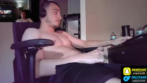 Snapshot of stoner394 chatting on May 2026 12:06:02 AM stoner394 online show from May 2026 12:06:02 AM