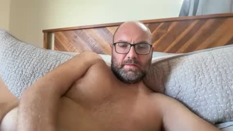 stoney8inches online show from April 2026 10:10:02 PM