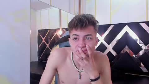 Snapshot of stonne69 chatting on February 2025 01:08:02 PM stonne69 online show from February 2025 01:08:02 PM