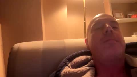 Stoodley22 online show from October 2025 06:50:02 PM