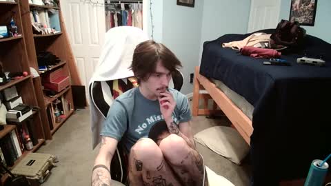 Snapshot of str8whiteboy21 chatting on February 2025 04:33:01 PM str8whiteboy21 online show from February 2025 04:33:01 PM