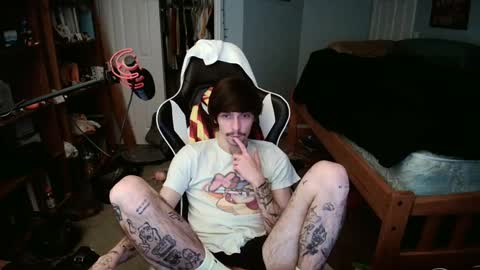 Snapshot of str8whiteboy21 chatting on February 2025 06:44:02 AM str8whiteboy21 online show from February 2025 06:44:02 AM