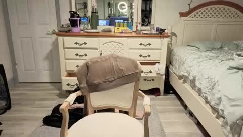 str8whiteboy21 online show from February 2026 03:43:02 AM