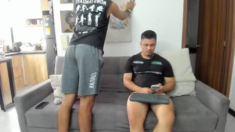 straight__friends online show from May 2026 02:13:02 PM