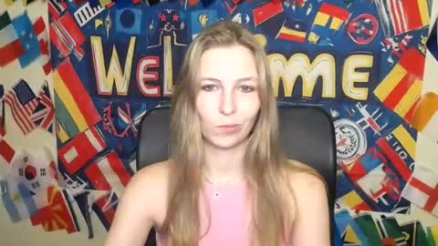 Snapshot of stranger_giirl chatting on July 2026 06:16:01 AM Amalia online show from July 2026 06:16:01 AM