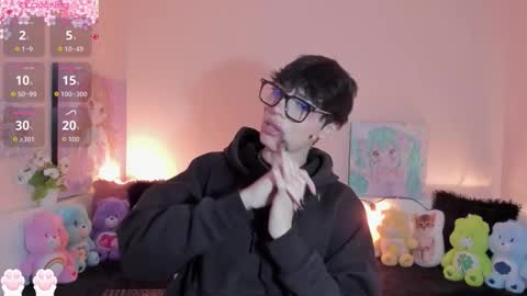 strawberry_kitty_ online show from March 2026 02:02:01 AM