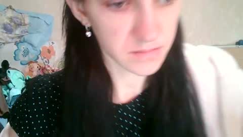 Snapshot of strawberry_storm chatting on April 2026 12:19:02 PM Strawberry Storm online show from April 2026 12:19:02 PM