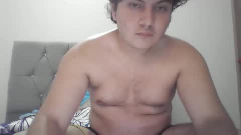 StrawberryBoo online show from December 2024 04:38:01 AM