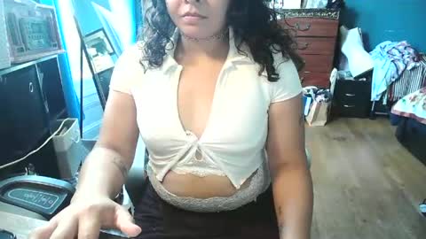 Snapshot of strawberryleche chatting on April 2026 11:54:02 PM strawberrymilk online show from April 2026 11:54:02 PM