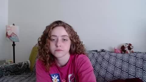 Strawberrylotsacake online show from March 2026 04:40:01 PM