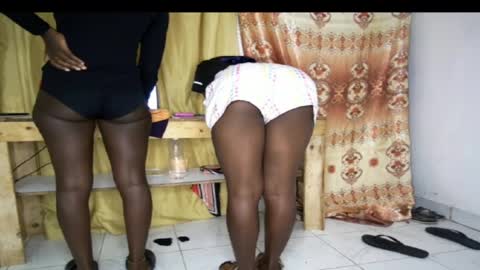 streetlioness online show from April 2026 06:25:02 PM