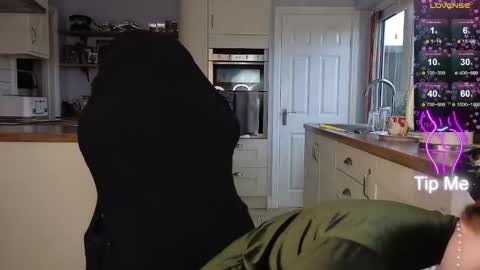 Amorina online show from March 2025 01:51:01 PM