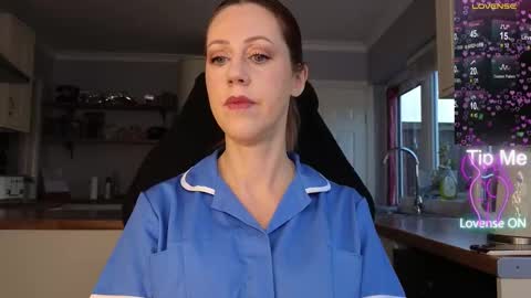 Amorina online show from November 2025 10:37:02 AM