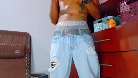 stronganddelicious online show from October 2025 10:40:01 PM