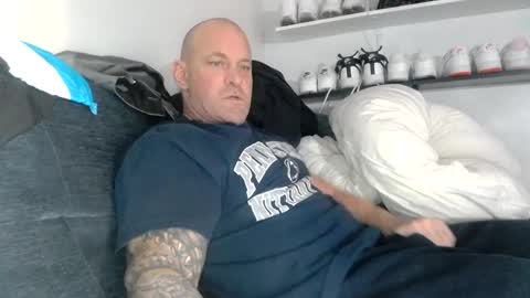 Snapshot of strongandhard073 chatting on January 2025 04:12:02 PM StrongAndHard online show from January 2025 04:12:02 PM