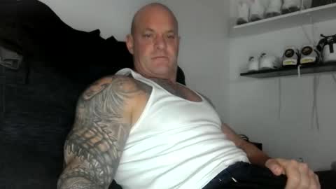 Snapshot of strongandhard073 chatting on February 2025 08:22:01 PM StrongAndHard online show from February 2025 08:22:01 PM