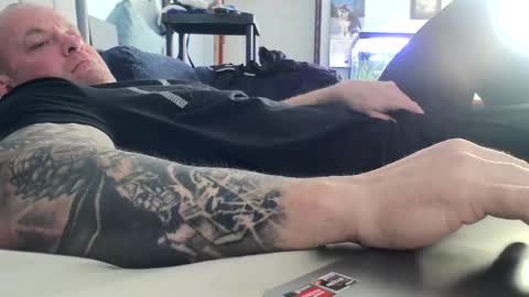 Snapshot of strongandhard073 chatting on March 2025 04:13:02 PM StrongAndHard online show from March 2025 04:13:02 PM