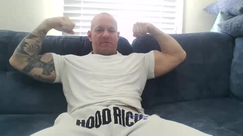 Snapshot of strongandhard073 chatting on October 2025 02:28:01 PM StrongAndHard online show from October 2025 02:28:01 PM