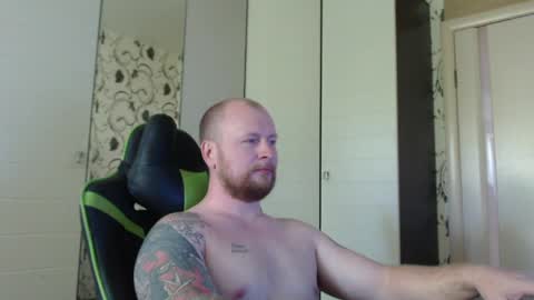 Snapshot of strongass18 chatting on June 2026 06:41:02 AM Alex online show from June 2026 06:41:02 AM