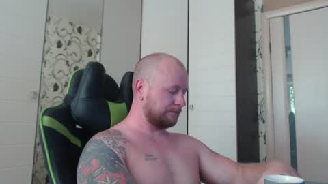 Snapshot of strongass18 chatting on June 2026 10:03:01 AM Alex online show from June 2026 10:03:01 AM