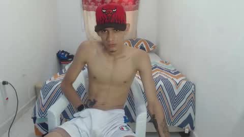 stuart_17 online show from October 2025 03:45:02 PM