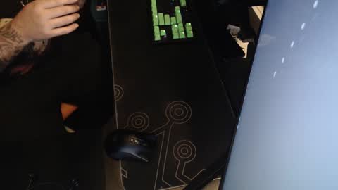 stud69861714 online show from September 2025 07:42:01 AM