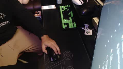 stud69861714 online show from September 2025 07:25:02 AM