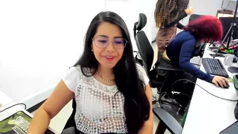 studcb_ online show from February 2025 08:16:01 PM