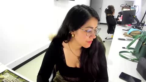 studcb_ online show from March 2025 02:27:02 AM