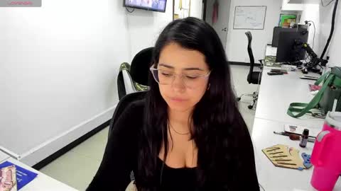 Snapshot of studcb_ chatting on May 2026 12:52:02 AM studcb_ online show from May 2026 12:52:02 AM