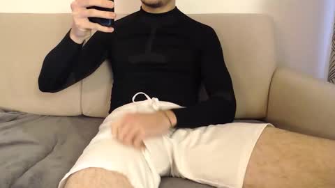 Stud From Paris online show from February 2026 11:50:01 AM