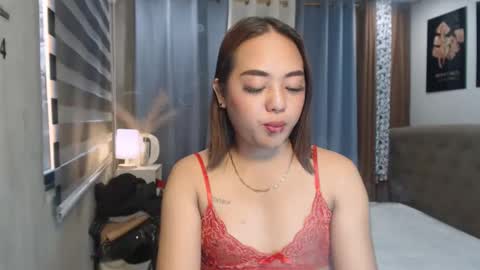 Snapshot of studqueendomi chatting on December 2025 01:14:01 AM studqueendomi online show from December 2025 01:14:01 AM