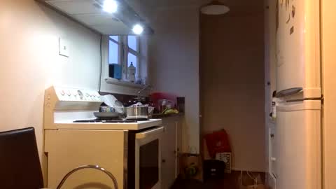 stugo1964 online show from September 2025 06:31:02 PM