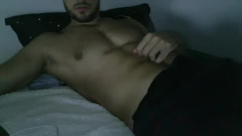 Snapshot of stv8000 chatting on December 2025 06:28:01 PM STV8000 online show from December 2025 06:28:01 PM