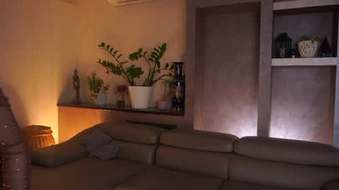 Mure online show from April 2026 04:50:02 AM