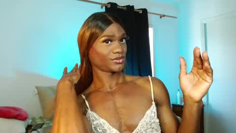 Suanny Klatten  It is my account independent  online show from February 2025 12:59:01 PM