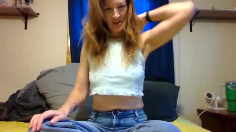 Snapshot of sub4you69brat chatting on November 2025 04:19:02 PM sub4you69brat online show from November 2025 04:19:02 PM