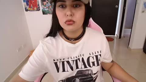 Snapshot of sub_nezuko_69 chatting on February 2025 04:45:02 PM sub_nezuko_69 online show from February 2025 04:45:02 PM