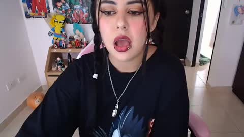 Snapshot of sub_nezuko_69 chatting on September 2025 06:19:01 PM sub_nezuko_69 online show from September 2025 06:19:01 PM