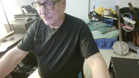 Snapshot of sublcr chatting on September 2025 10:13:02 PM sublcr online show from September 2025 10:13:02 PM