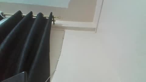 submissive_slut001 online show from November 2025 10:01:02 PM