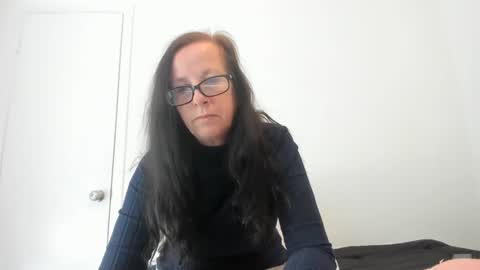 Snapshot of submissivepeachgoddess chatting on May 2026 01:16:02 PM Submissie Peach Goddess online show from May 2026 01:16:02 PM